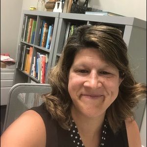 Meet your Posher, Cassandra